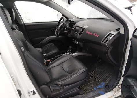 2009 Mitsubishi Outlander Xls z USA, uszkodzony, nr VIN JA4MT41X39Z010374